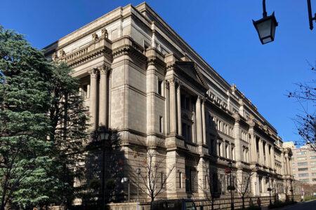 日本銀行の大決断：マイナス金利解除がもたらす経済変動とは？